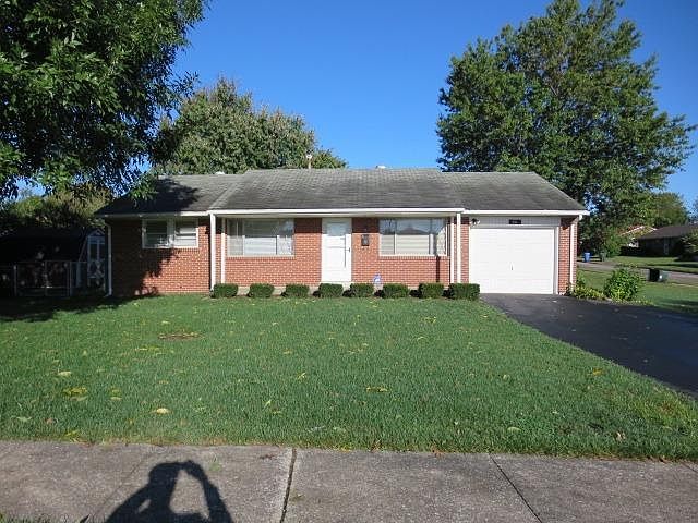1st image of 511 Sandalwood Dr