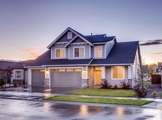 123 Main St, Russell, MA 01071