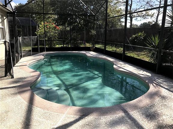 3rd image of 1053 Berkeley Dr