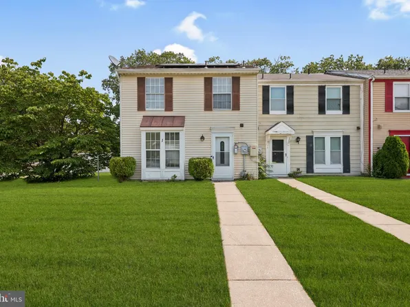 1 Victoria Manor Ct, Sicklerville, NJ 08081