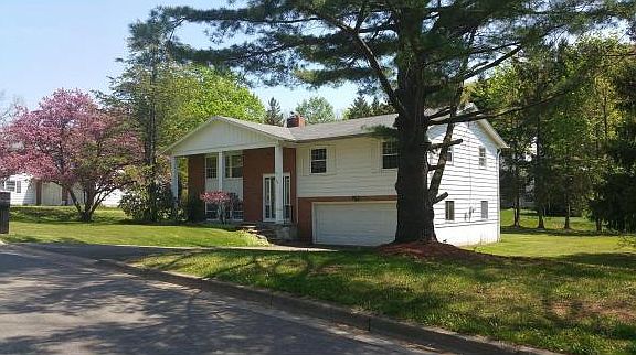 3rd image of 524 S Benita Blvd
