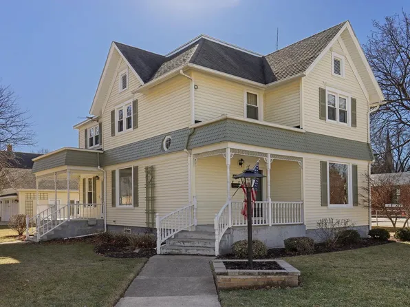 149 W Washington STREET, Burlington, WI 53105