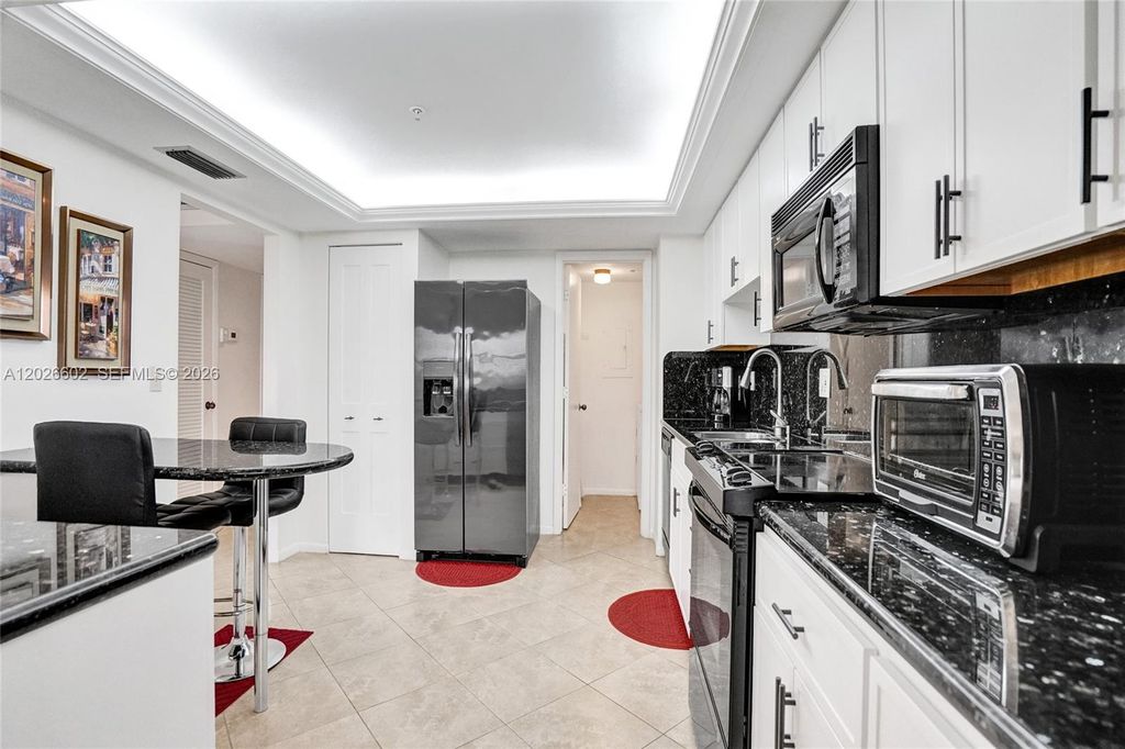 501 N Riverside Dr #Penthouse 2, photo 7