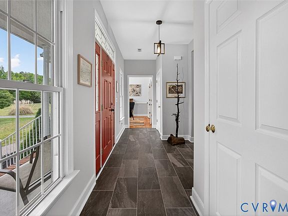 3rd image of 1850 Jeter Rd