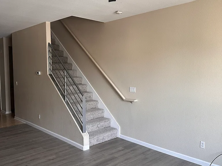 1420 Nevin Plz — Photo 19