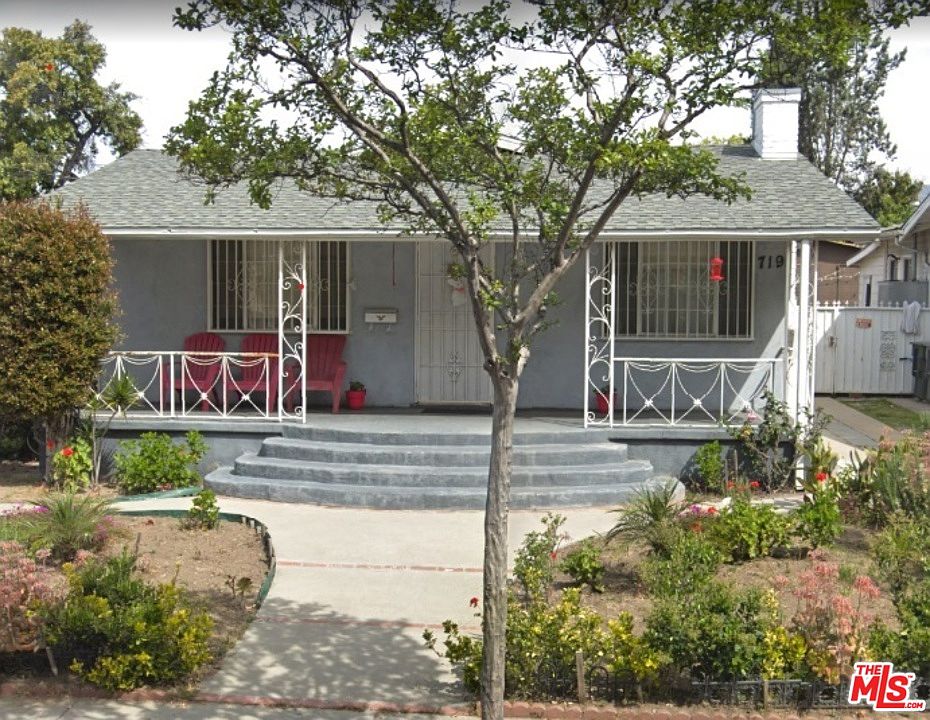 2nd image of 719 E Maple St