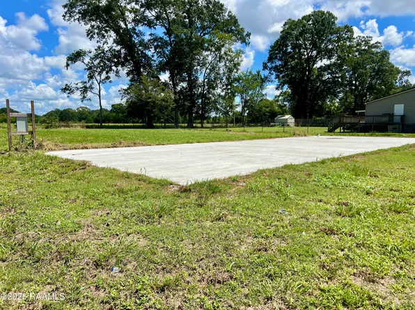 523 Longwood Dr, Opelousas, LA 70570