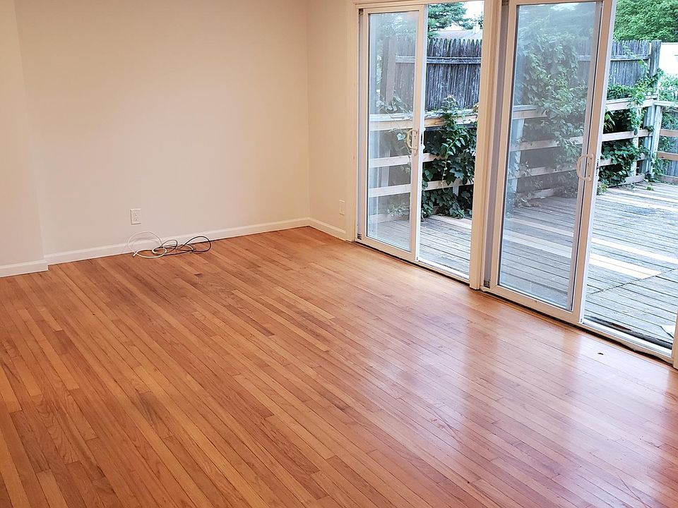 1st image of 629 Edwards St