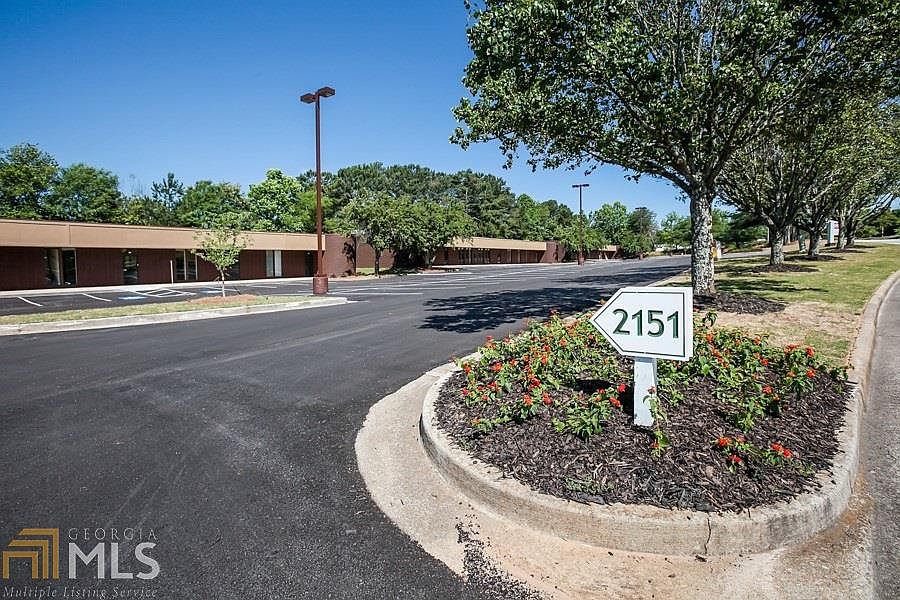 1st image of 2151 Fountain Dr