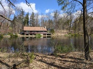 112 Polkville Rd, Columbia, NJ 07832