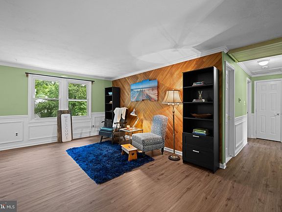 5th image of 9517 Perry Brook Ct