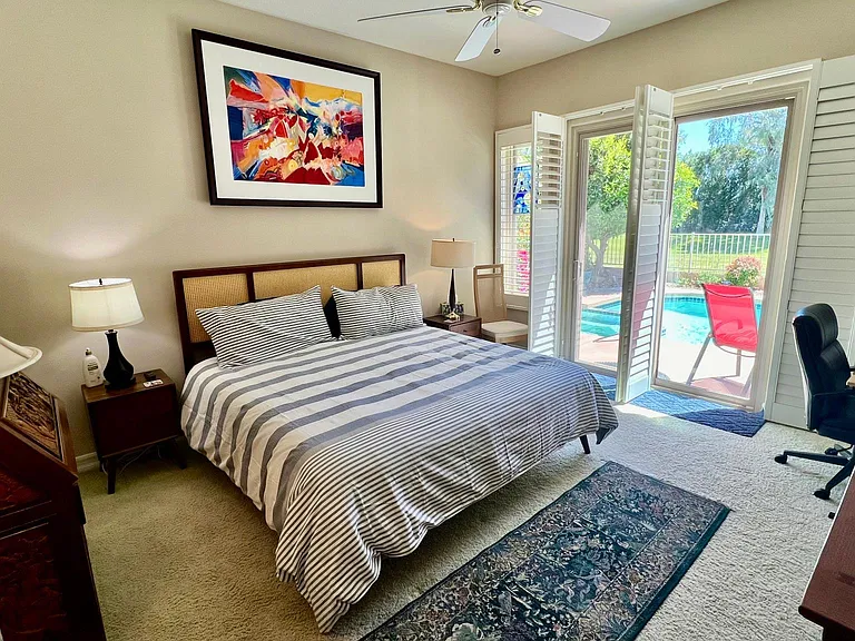 209 Kavenish Dr — Photo 32