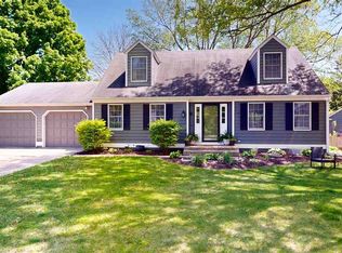 6 Heather Cir, Iowa City, IA 52245