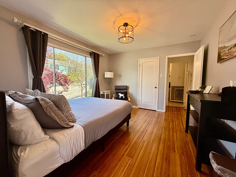 6131 Burlingame Ave — Photo 17