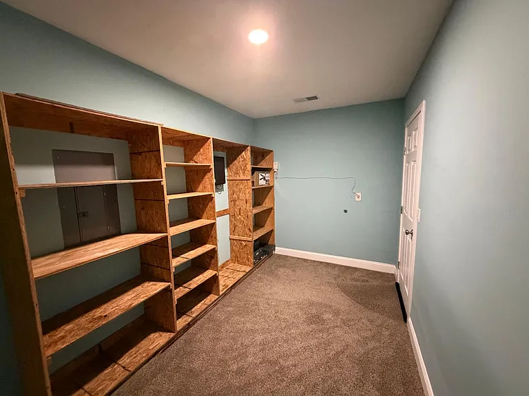 3901 Las Brisas Dr — Photo 8