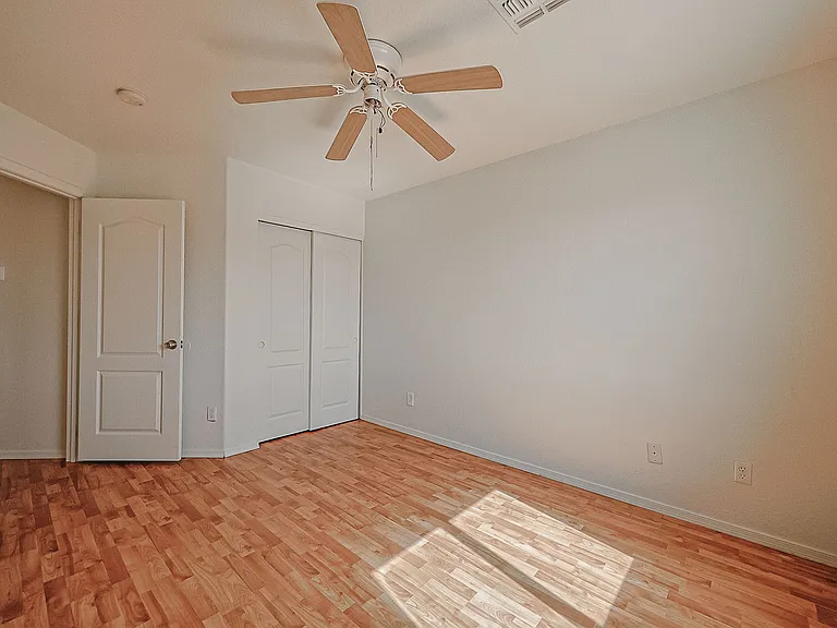 3225 N 130th Ave — Photo 25