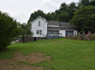 107 Grant St, Bowerston, OH 44695