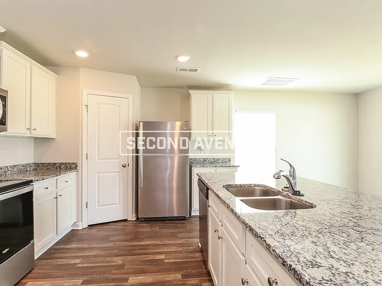 622 Wild Tulip Ct — Photo 3