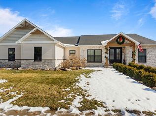 203 N Niles Ave, Tuscola, IL
