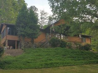 391 Golf Estates Rd, Franklin, NC 28734