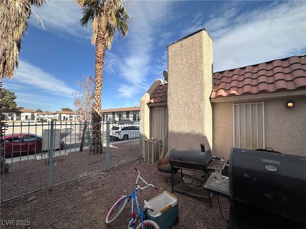 north-las-vegas-nevada-447297631 picture