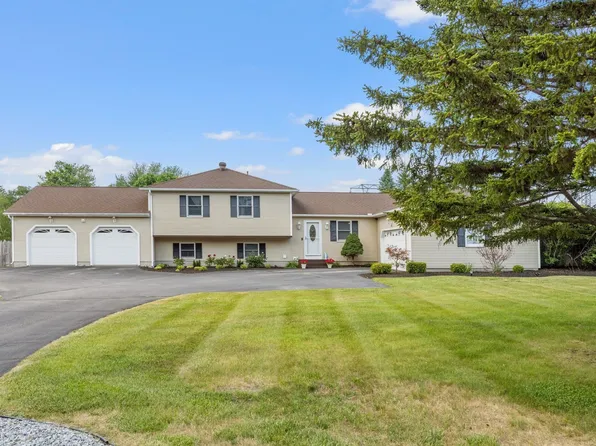 1 Southgate Drive, Bedford, NH 03110