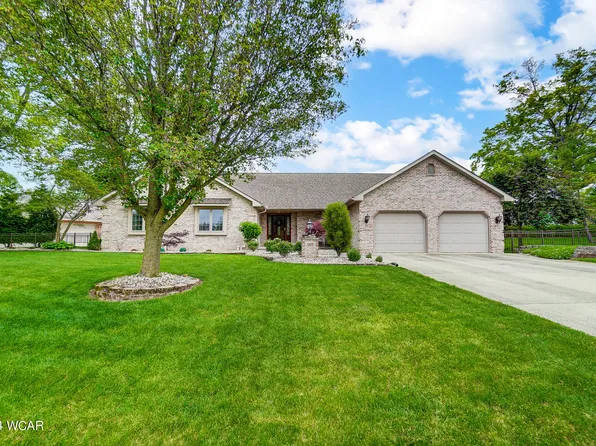 1199 Winterberry Dr, Lima, OH 45805