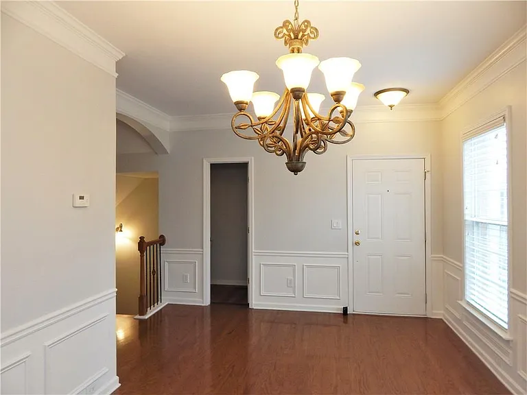 10829 Yorkwood St — Photo 6