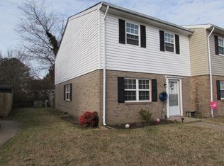 1817 Olde Buckingham Rd, Hampton, VA 23669