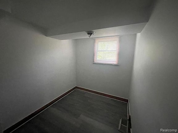5th image of 21304 Ontaga St #2