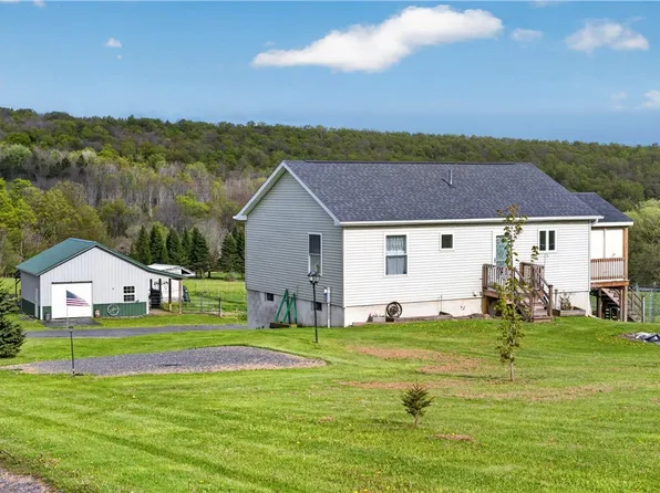 1024 North Rd, Tully, NY 13159