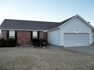 808 Cypress Dr, Frontenac, KS 66763