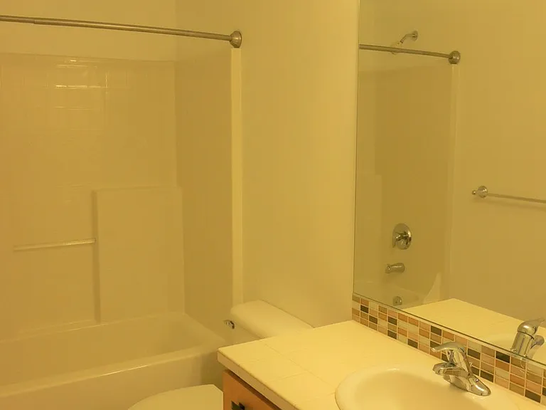 2020 E Terrace St — Photo 11