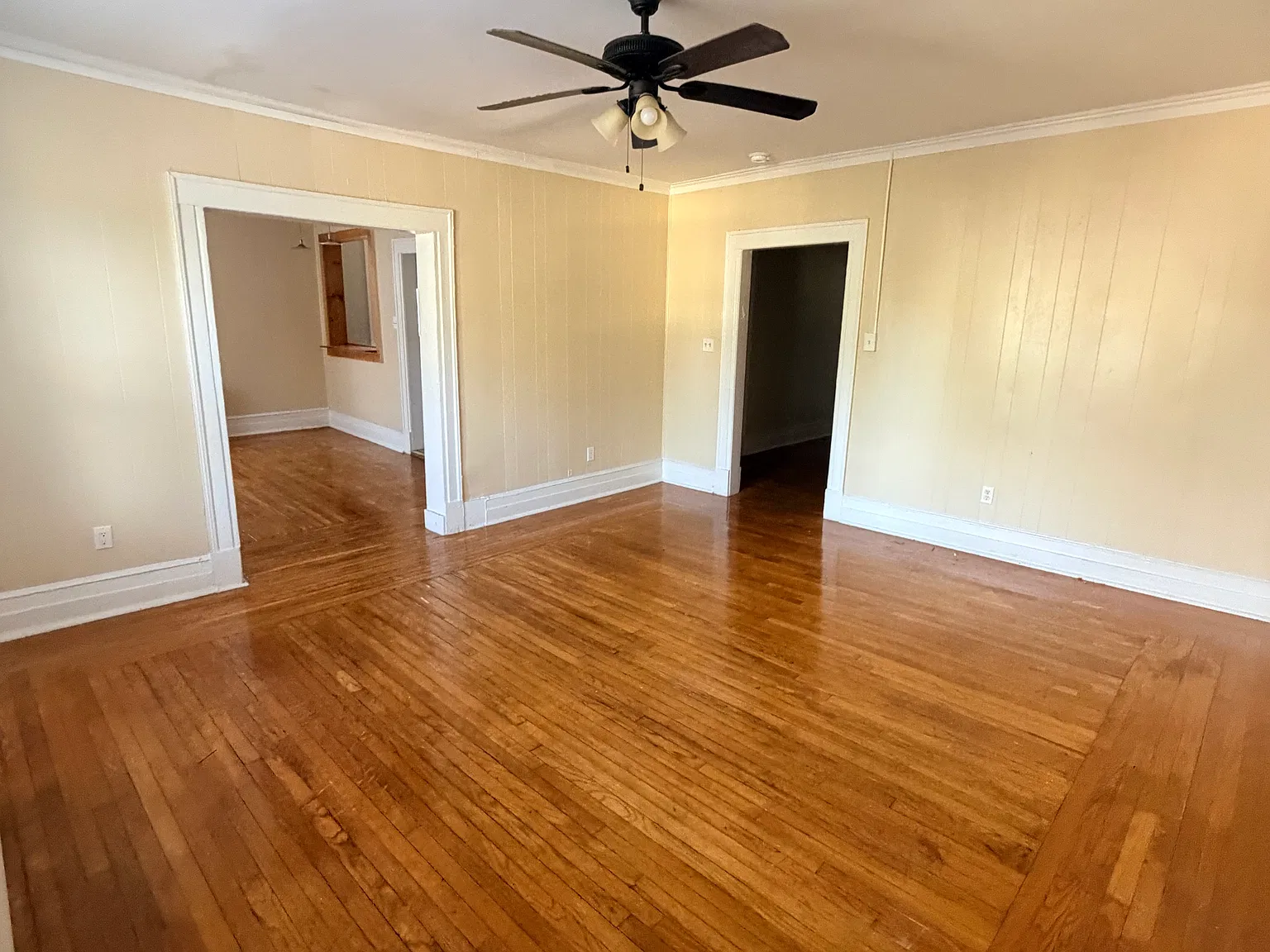 2 bed, 1200 sqft, $1,750 — Photo 1
