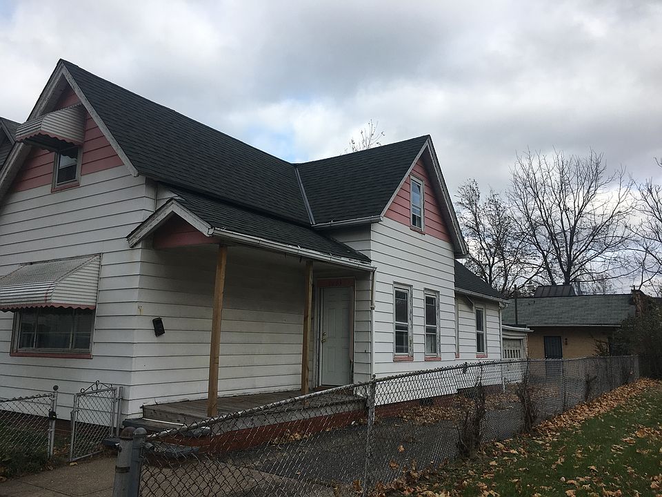 2nd image of 1083 E 68th St