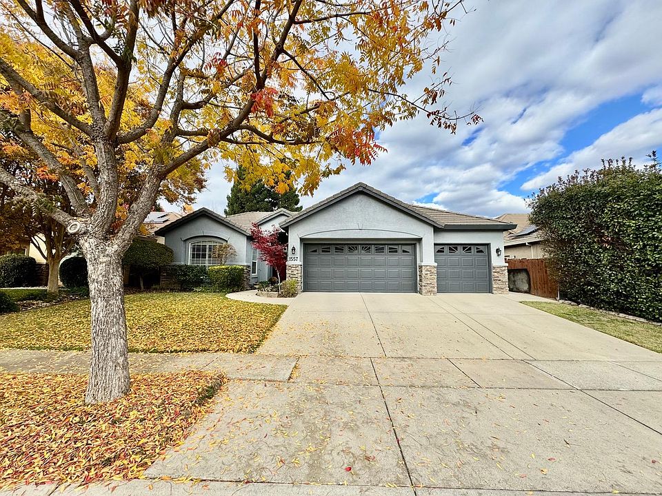 1st image of 1557 Parc East Dr
