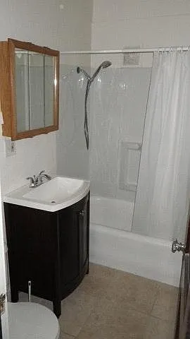 109 N Hickory St #2 — Photo 3