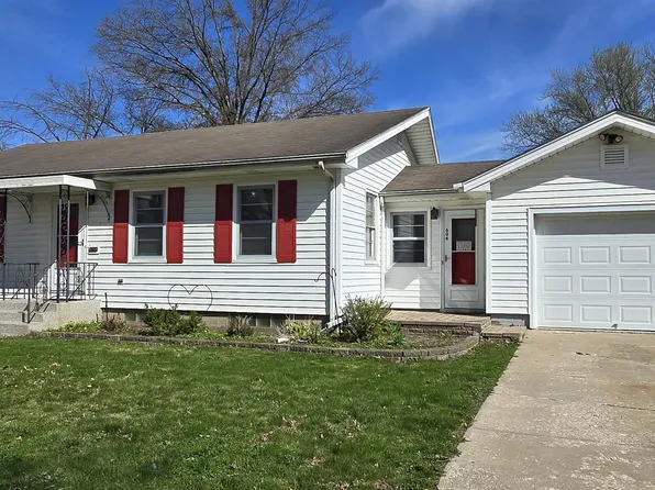 604 N Iowa St, Charles City, IA 50616