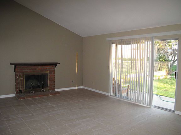 3rd image of 4947 Claire Dr