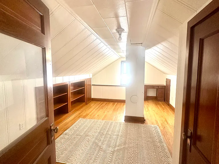 818 Main St #1 — Photo 9
