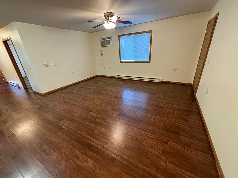 495 E South Ave #5 — Photo 3