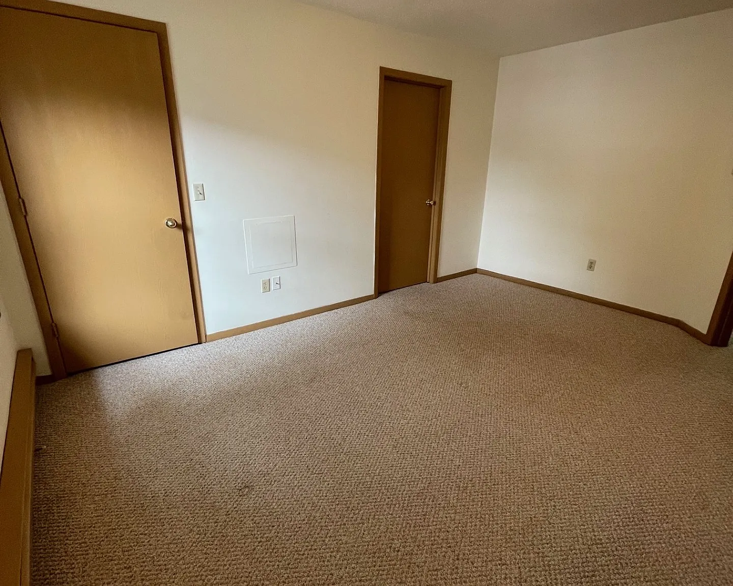 2 bed, $875 — Photo 2
