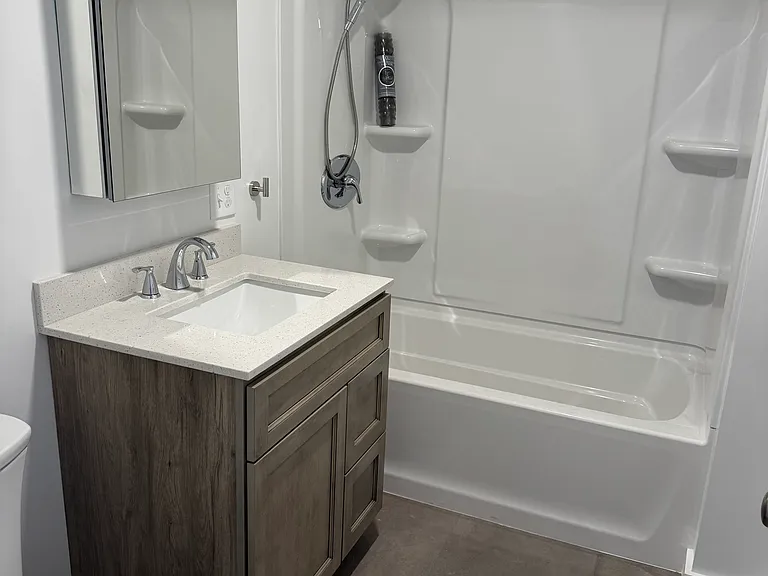 114 Sweet Ave #3R — Photo 6