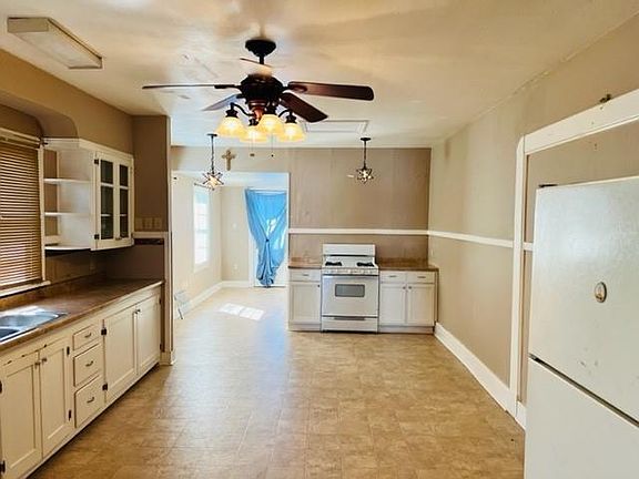 5th image of 808 Allo Ave
