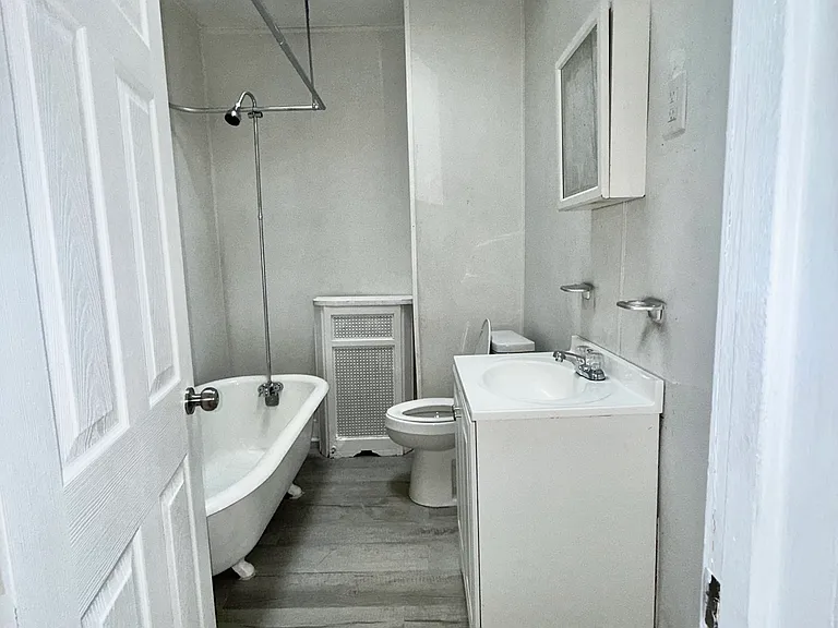 2121 Anchor St — Photo 27