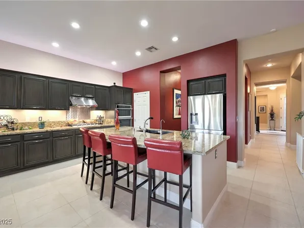 10425 Burensburg Ave, Las Vegas, NV 89135