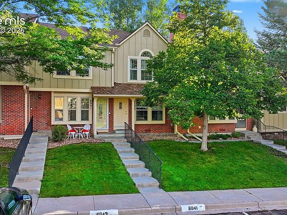 3rd image of 6839 Mountain Top Ln