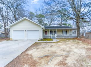 310 Ridgecrest Dr, La Fayette, GA 30728