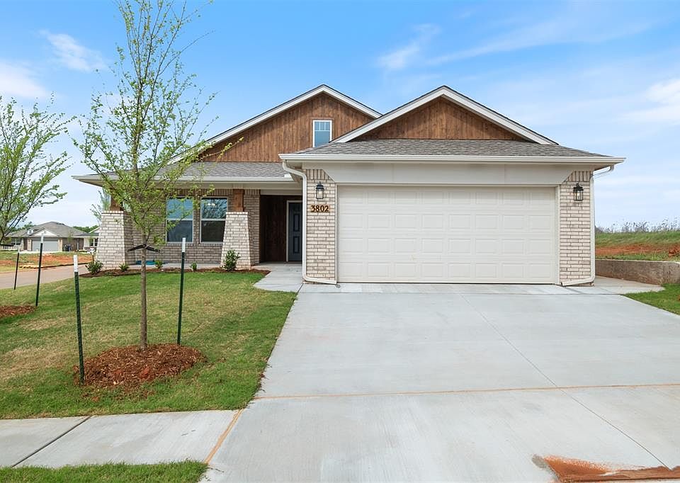 1st image of 3802 Alta Vista Dr