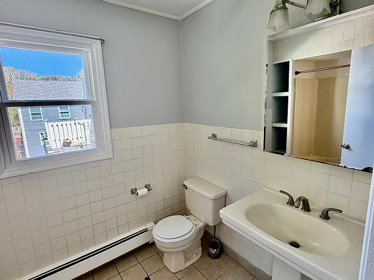 29 Belmont Cir — Photo 10